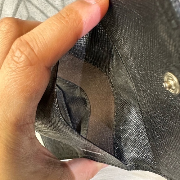 BURBERRY 4 key holder in black - Picture 12 of 16